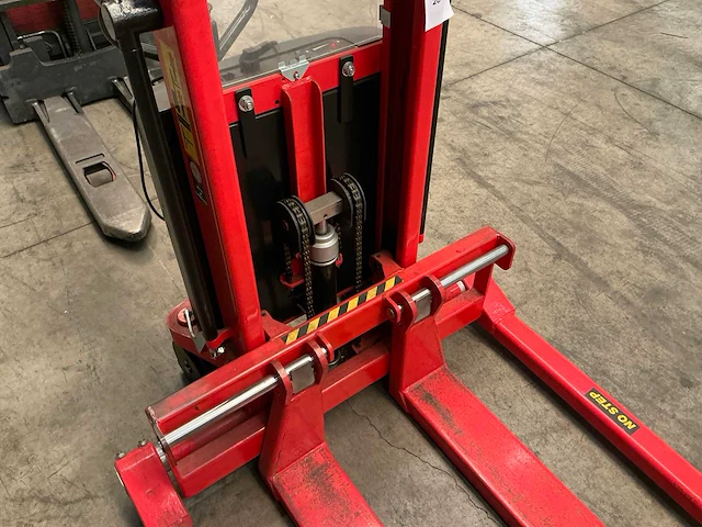 2019 logitrans elfs1001/870 semi-elektrische stapelaar - afbeelding 7 van  9