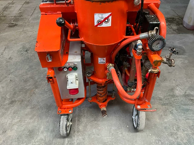 2019 matek m-4 max spuitgietmachine - afbeelding 8 van  24