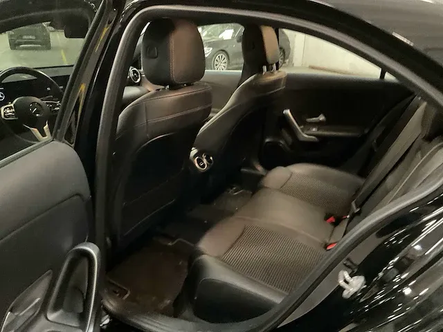 2019 mercedes-benz a180d personenauto - afbeelding 2 van  11