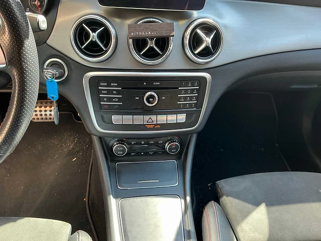2019 mercedes-benz cla 200d pack amg stationwagon auto - afbeelding 20 van  45