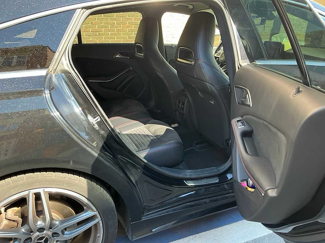 2019 mercedes-benz cla 200d pack amg stationwagon auto - afbeelding 29 van  45