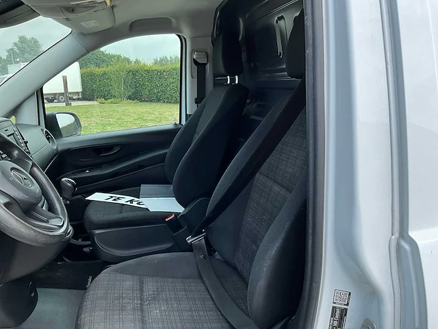 2019 mercedes-benz lichte vrachtwagen - afbeelding 2 van  27