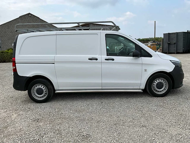 2019 mercedes-benz lichte vrachtwagen - afbeelding 24 van  27