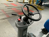 2019 nilfisk sr 1101 b zelfrijdende veegmachine - afbeelding 6 van  11