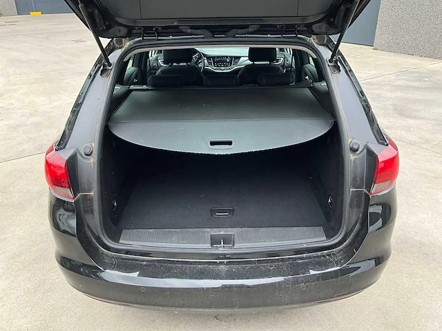 2019 opel astra sports tourer - afbeelding 26 van  45