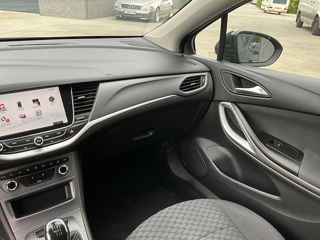 2019 opel astra sports tourer - afbeelding 17 van  48