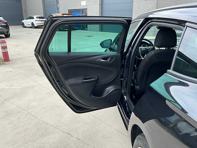 2019 opel astra sports tourer - afbeelding 19 van  48