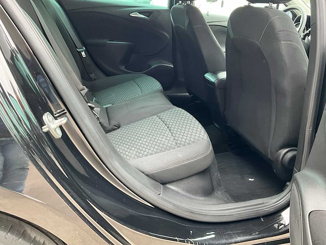 2019 opel astra sports tourer - afbeelding 31 van  48