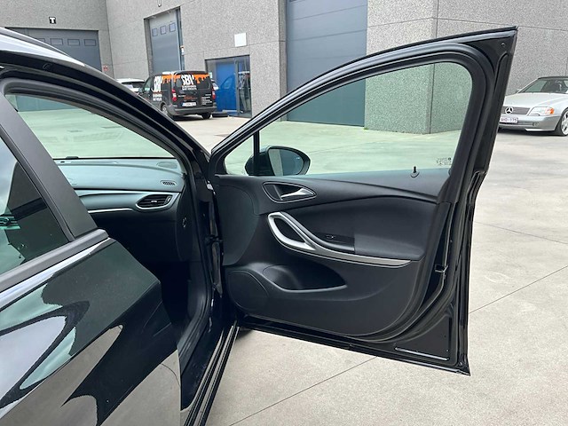 2019 opel astra sports tourer - afbeelding 33 van  48