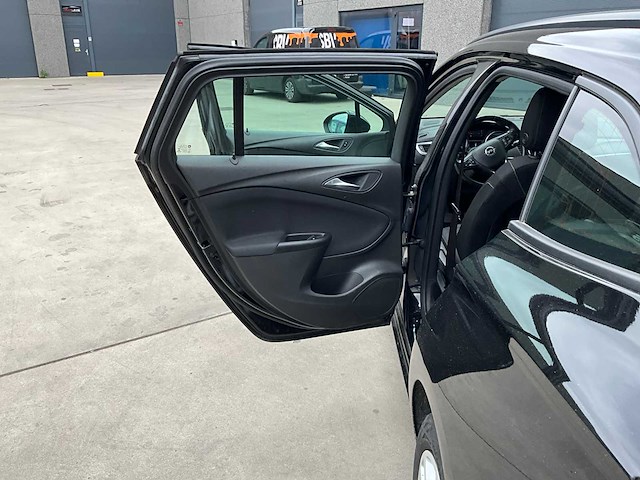 2019 opel astra sports tourer - afbeelding 19 van  45
