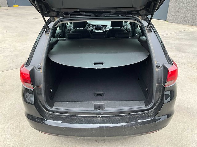 2019 opel astra sports tourer - afbeelding 26 van  45
