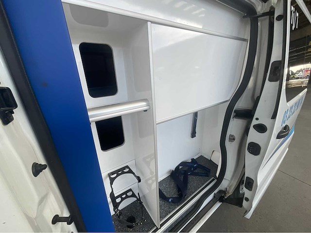 2019 opel vivaro ambulance ajr 1.6 dci auto - afbeelding 18 van  33