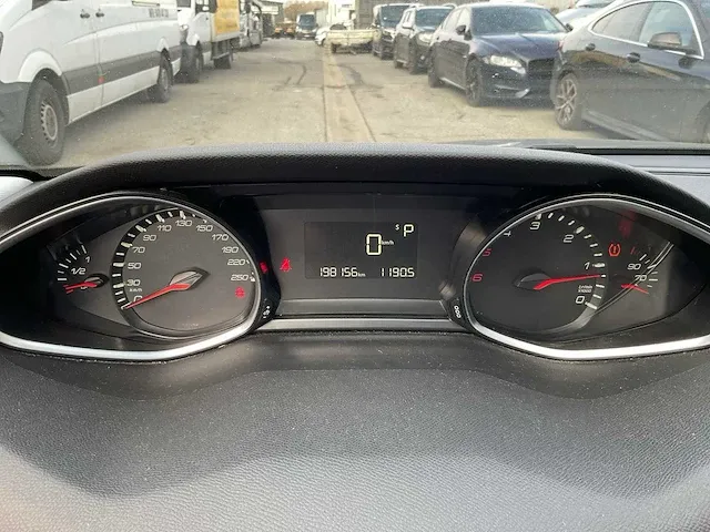 2019 peugeot 308 personenauto - afbeelding 9 van  10