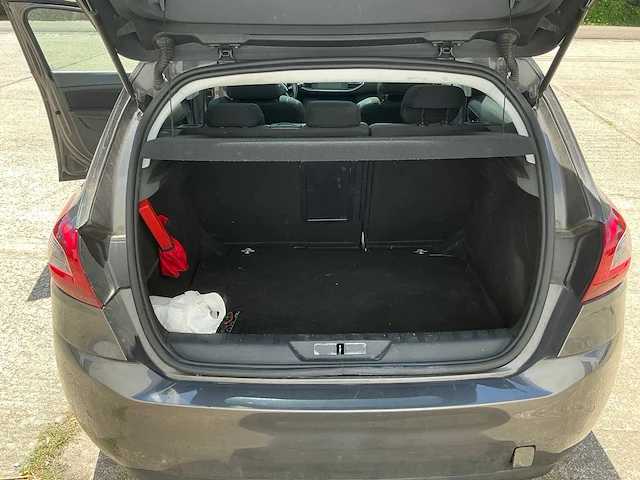 2019 peugeot 308 personenauto - afbeelding 10 van  18