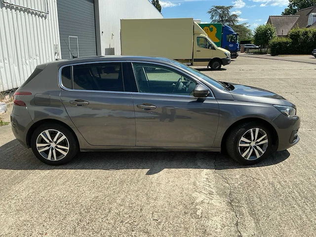 2019 peugeot 308 personenauto - afbeelding 15 van  18