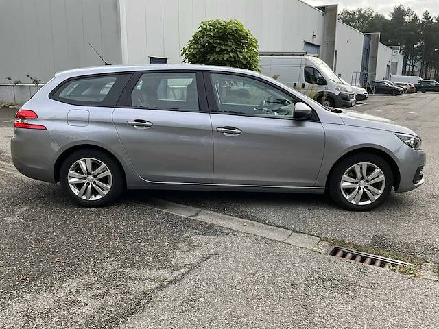 2019 peugeot 308sw - afbeelding 32 van  35