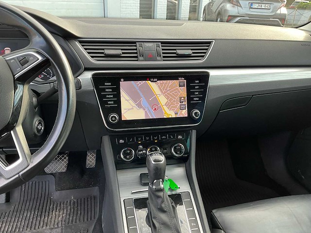 2019 skoda superb personenauto - afbeelding 8 van  32