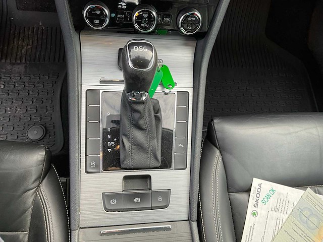2019 skoda superb personenauto - afbeelding 9 van  32