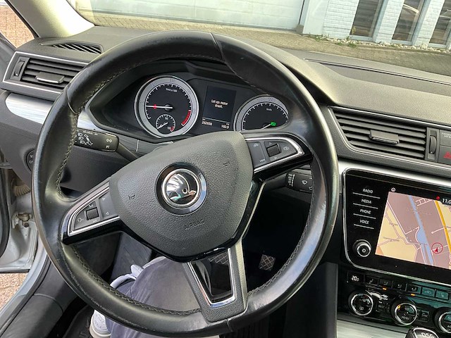 2019 skoda superb personenauto - afbeelding 10 van  32