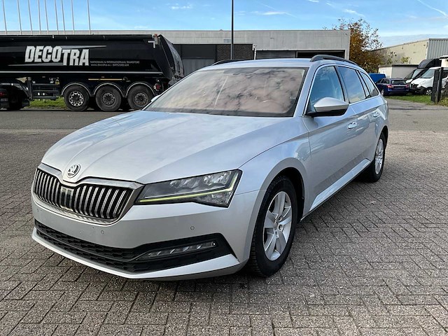 2019 skoda superb personenauto - afbeelding 1 van  32