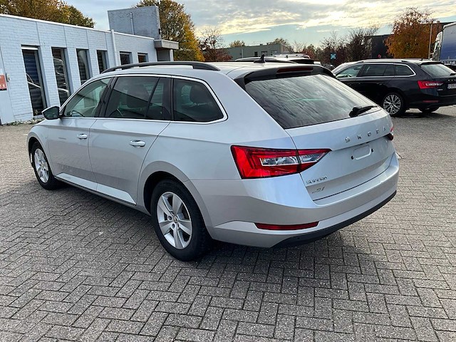 2019 skoda superb personenauto - afbeelding 27 van  32