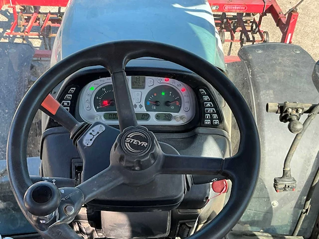 2019 steyr profi4135 vierwielaangedreven landbouwtractor - afbeelding 21 van  64