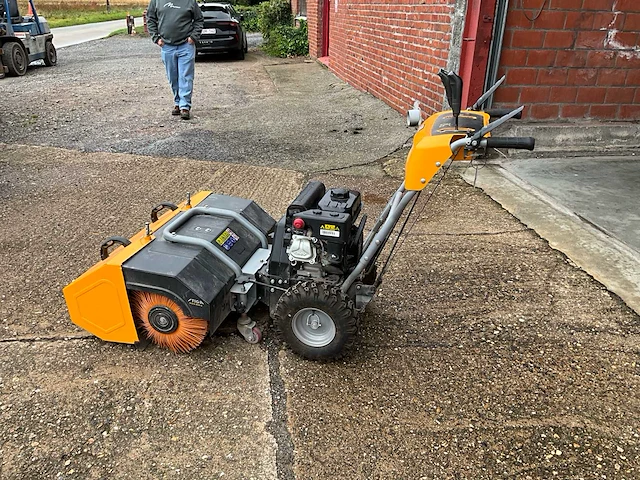 2019 stiga swr 2804 s borstelmachine - afbeelding 12 van  18