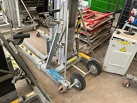 2019 sumner materiaallift - afbeelding 1 van  4
