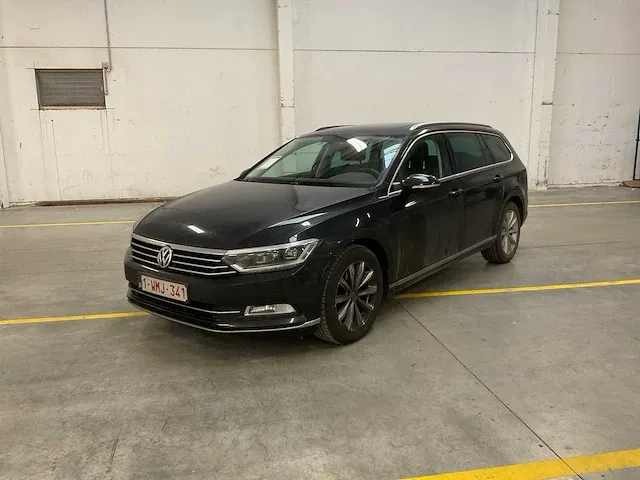 2019 volkswagen passat personenauto - afbeelding 1 van  15