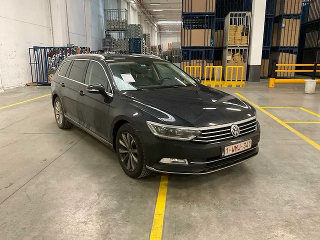 2019 volkswagen passat personenauto - afbeelding 8 van  15