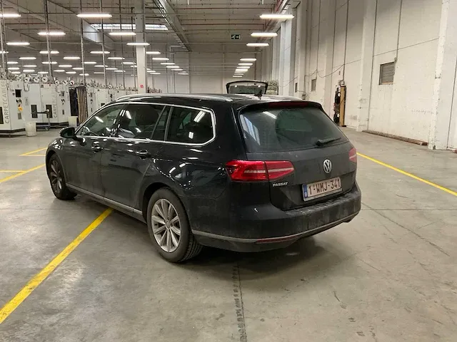 2019 volkswagen passat personenauto - afbeelding 10 van  15