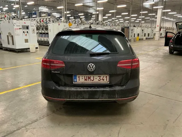 2019 volkswagen passat personenauto - afbeelding 11 van  15