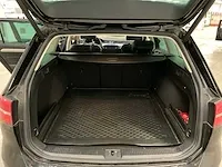 2019 volkswagen passat personenauto - afbeelding 15 van  15