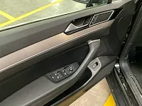 2019 volkswagen passat personenauto - afbeelding 2 van  15