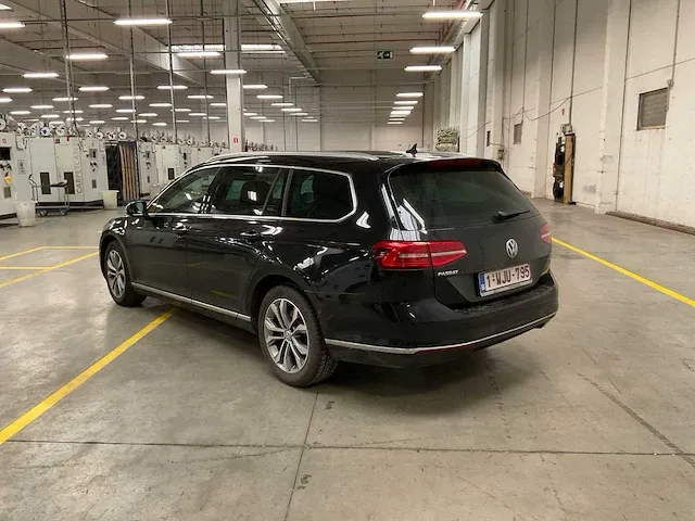 2019 volkswagen passat personenauto - afbeelding 10 van  15