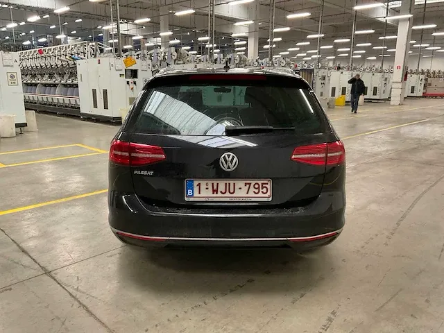 2019 volkswagen passat personenauto - afbeelding 11 van  15