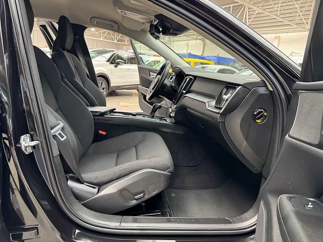 2019 volvo v60 - afbeelding 13 van  24