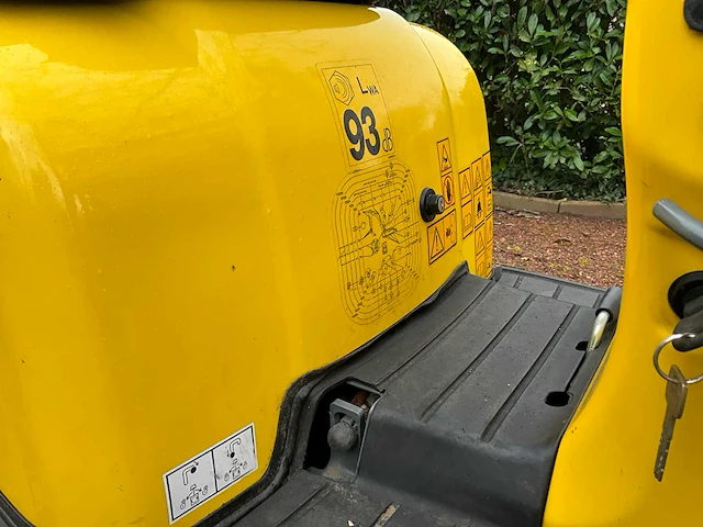 2019 wacker neuson 803 minigraafmachine met *157,9 draaiuren* - afbeelding 21 van  49