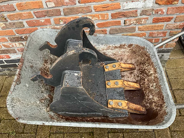 2019 wacker neuson 803 minigraafmachine met *157,9 draaiuren* - afbeelding 33 van  49