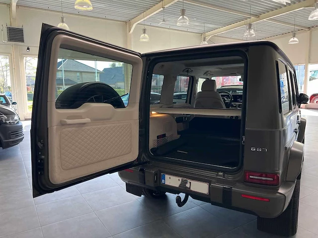 2020 - mercedes-benz amg g 63 lichte vracht - personenauto - afbeelding 25 van  41