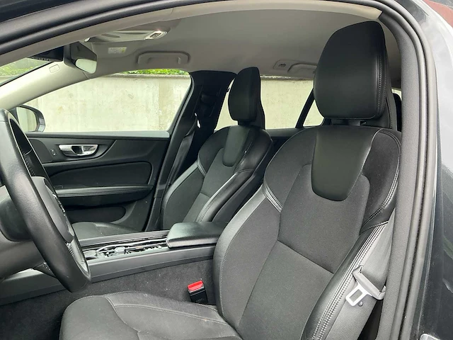 2020 - volvo v60 - afbeelding 2 van  25