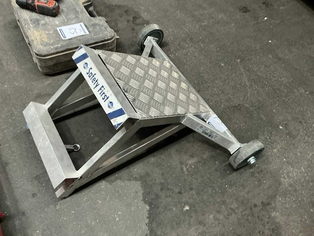 2020 asg aluminium ladderafstandhouder - afbeelding 1 van  3