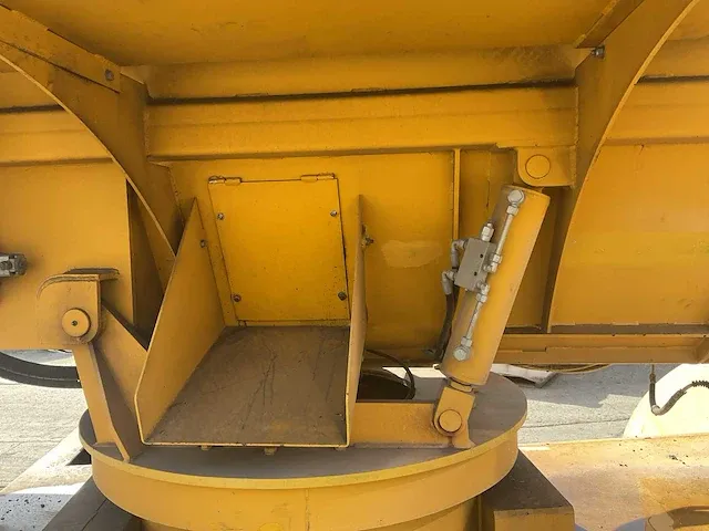 2020 bianchi speedy 3000 betonmixer / betondispenser - afbeelding 27 van  35