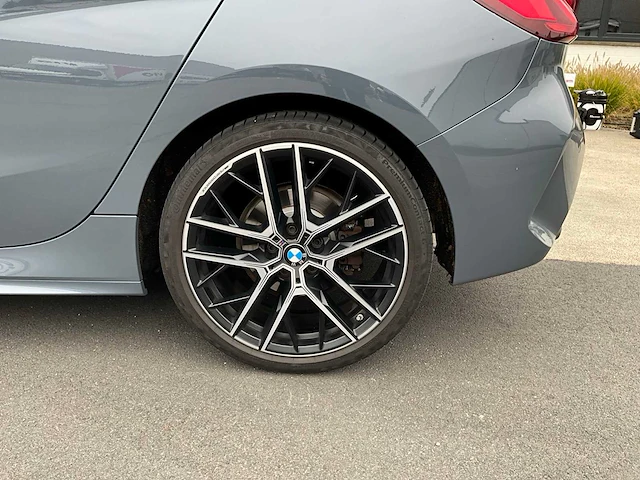 2020 bmw 118d m pakket personenauto - afbeelding 24 van  65