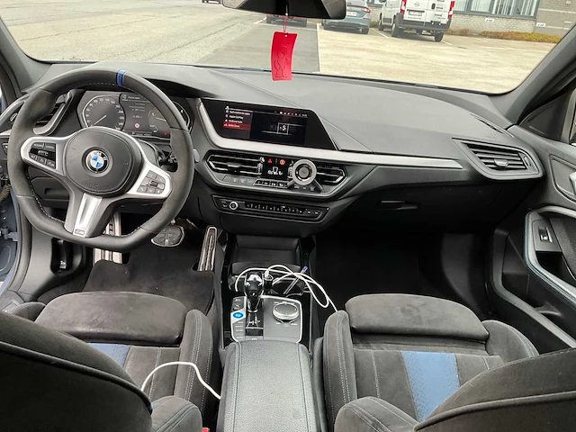 2020 bmw 118d m pakket personenauto - afbeelding 50 van  65