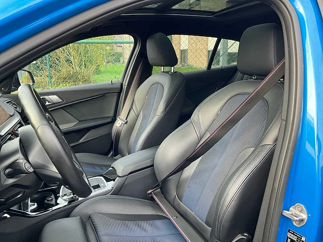 2020 bmw 118i m performance pakket - afbeelding 25 van  50