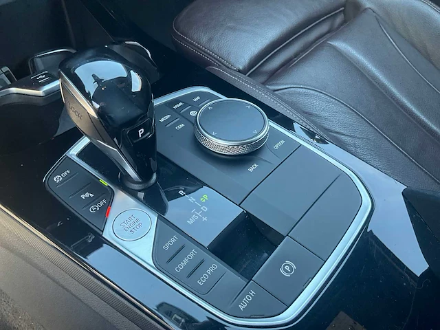 2020 bmw 120d xdrive m pakket personenauto - afbeelding 29 van  48