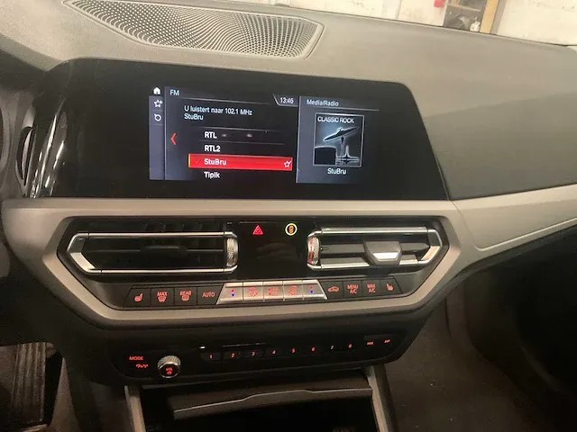 2020 bmw 320d touring stationwagen - afbeelding 4 van  16