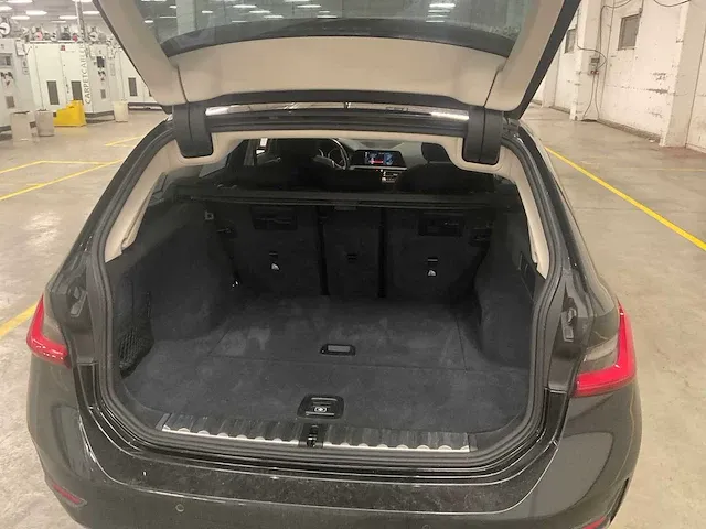 2020 bmw 320d touring stationwagen - afbeelding 16 van  16