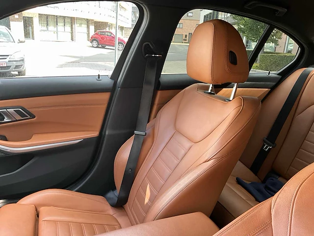 2020 bmw 330e - afbeelding 11 van  39
